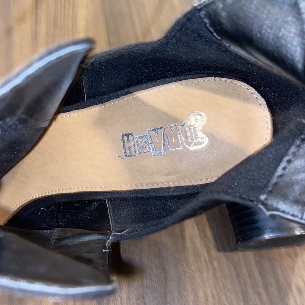 Black Open Toed Booties - Picture 4 of 4
